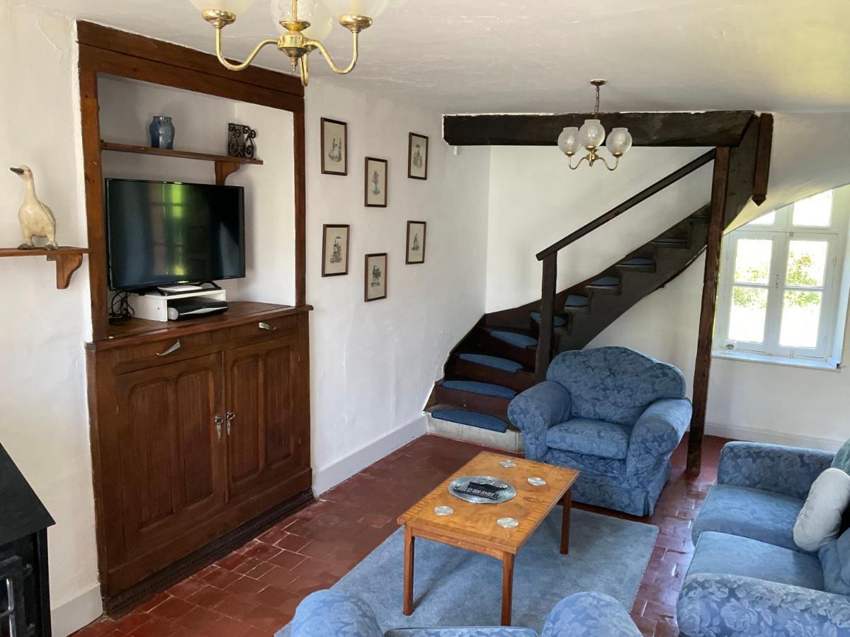 Villa Moulin des Forges à Moutier-Malcard Extérieur photo